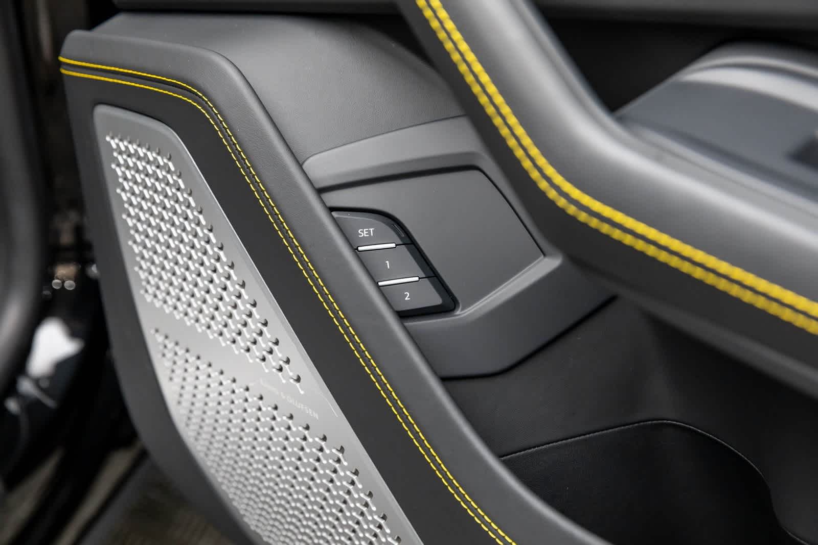 2022 Lamborghini Urus AWD