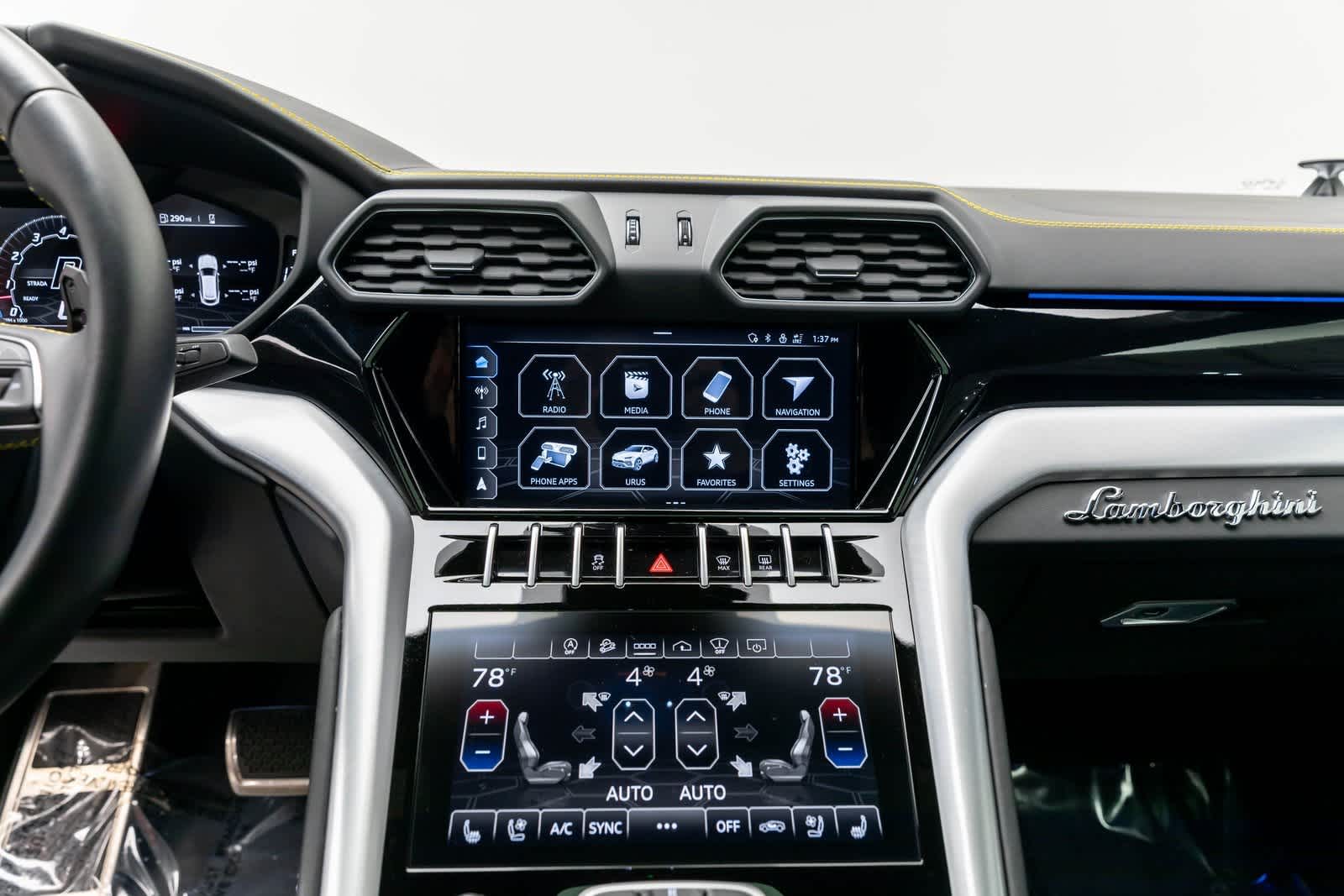 2022 Lamborghini Urus AWD