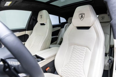 2019 Lamborghini Urus AWD