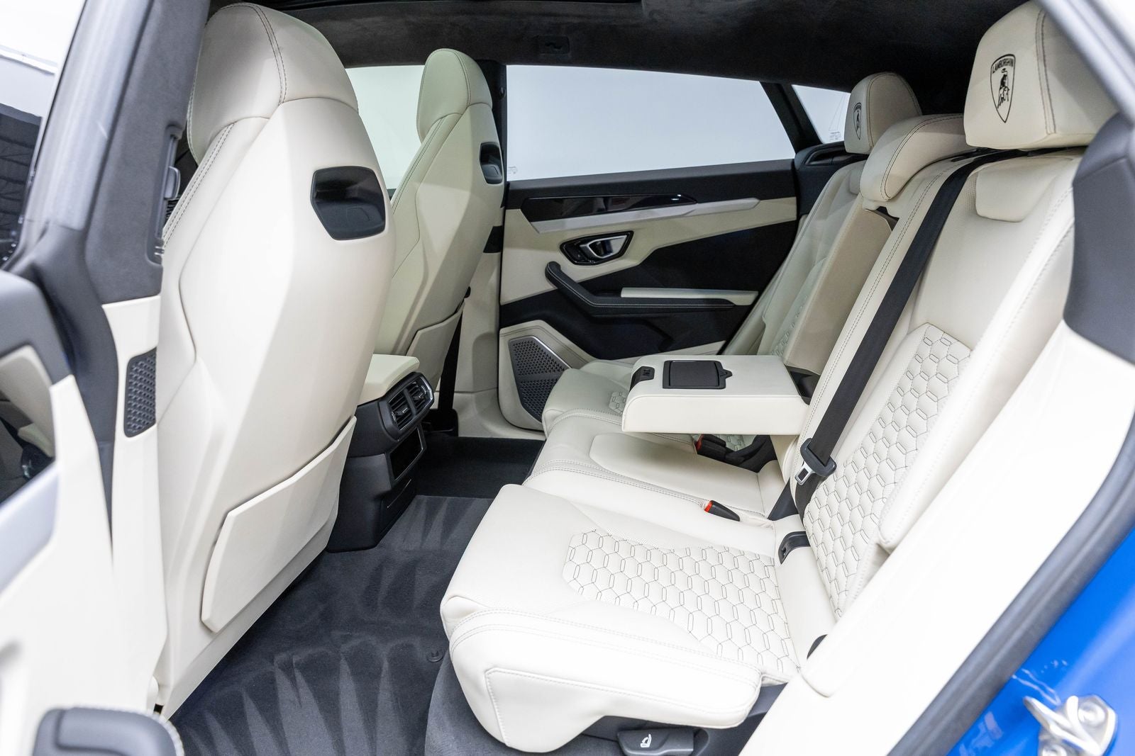 2019 Lamborghini Urus AWD