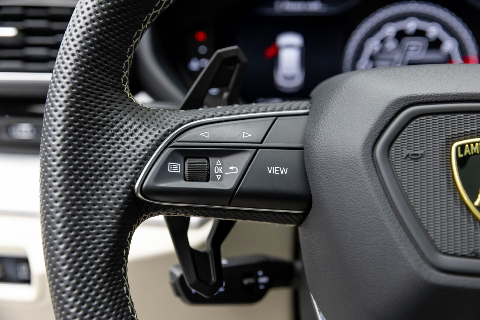 2019 Lamborghini Urus AWD