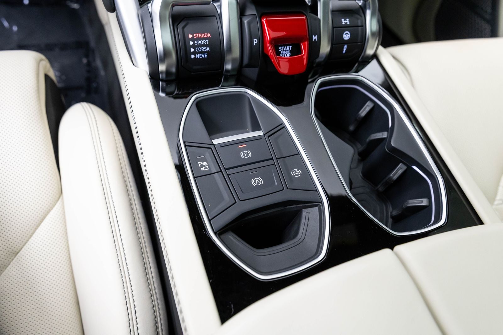 2019 Lamborghini Urus AWD