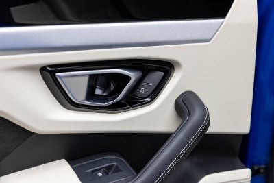 2019 Lamborghini Urus AWD