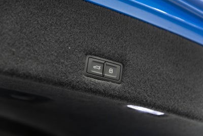 2019 Lamborghini Urus AWD