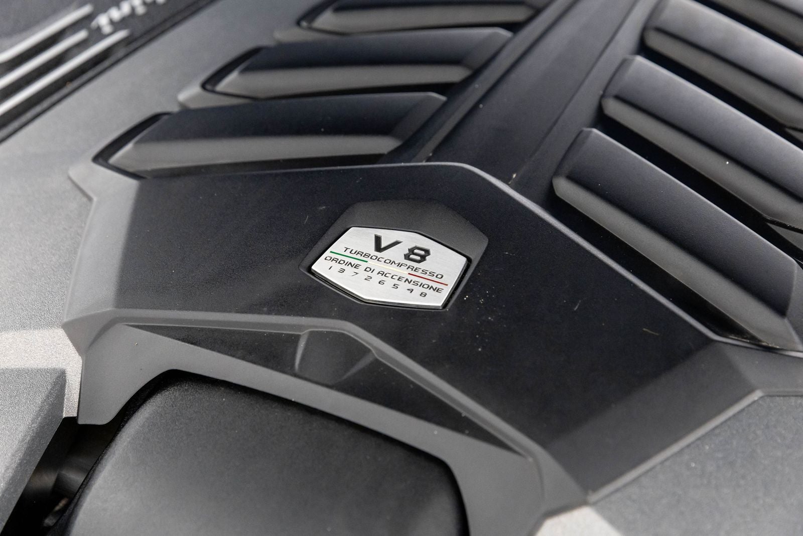 2019 Lamborghini Urus AWD