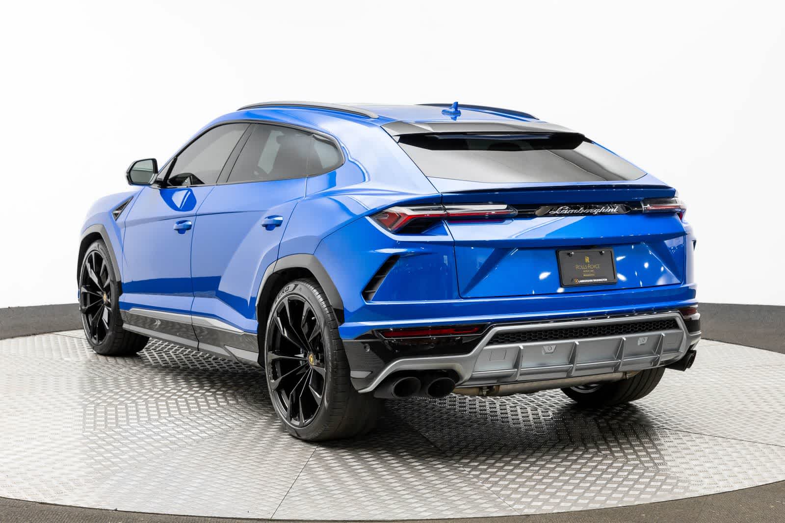 2019 Lamborghini Urus AWD