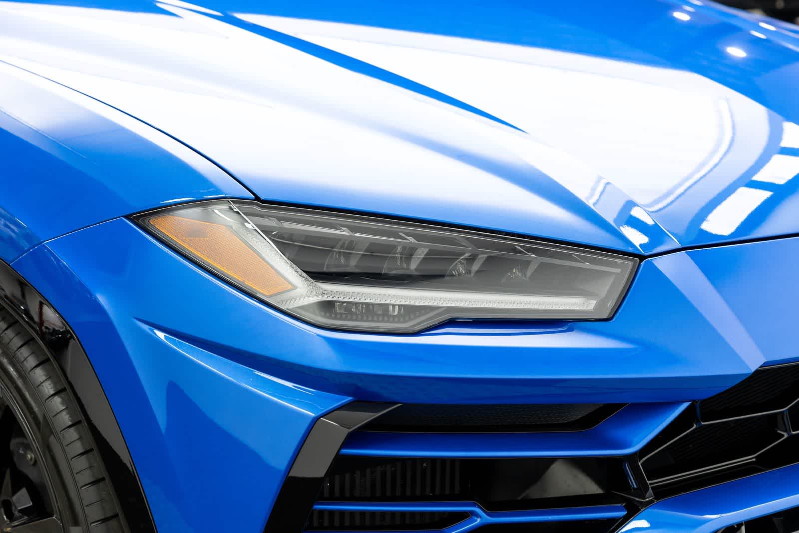 2019 Lamborghini Urus AWD