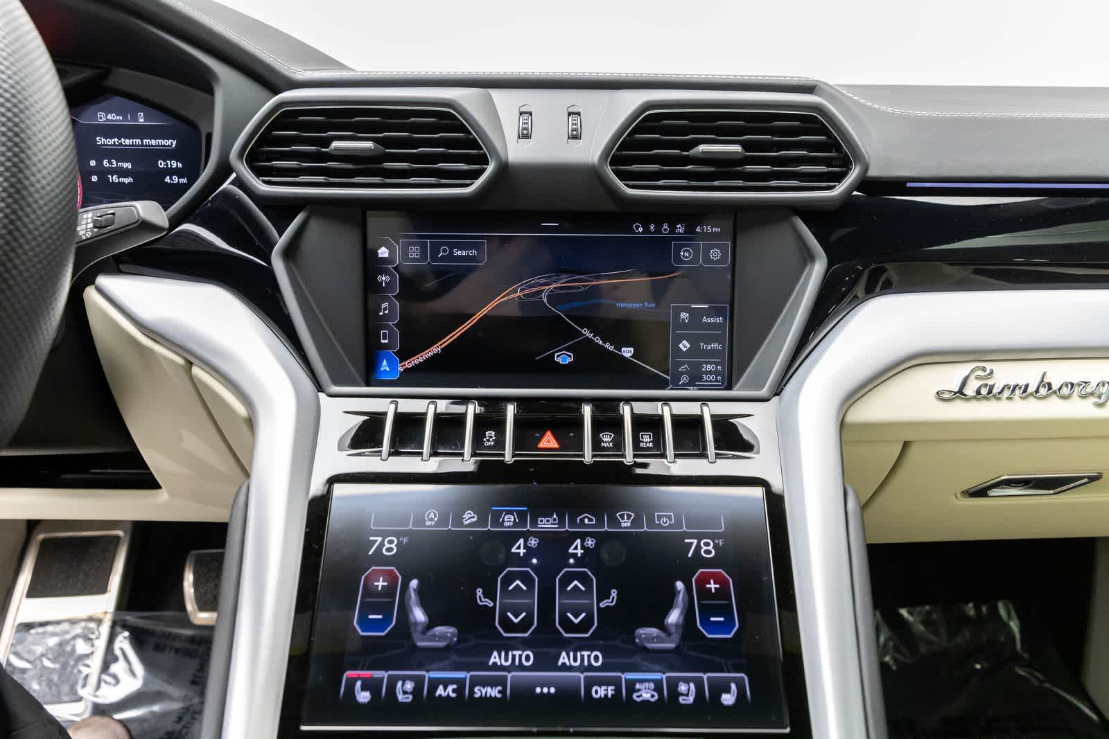 2019 Lamborghini Urus AWD