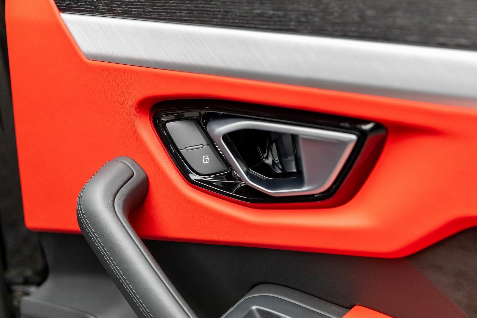 2022 Lamborghini Urus AWD