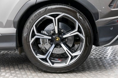 2022 Lamborghini Urus AWD