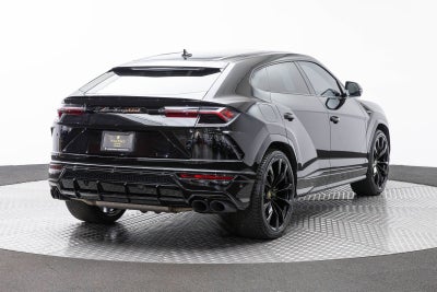 2022 Lamborghini Urus Graphite Capsule