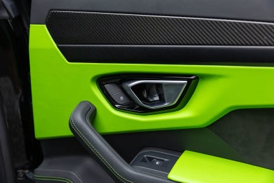 2022 Lamborghini Urus Graphite Capsule