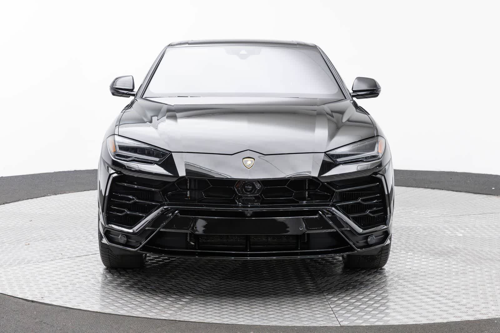 2022 Lamborghini Urus Graphite Capsule
