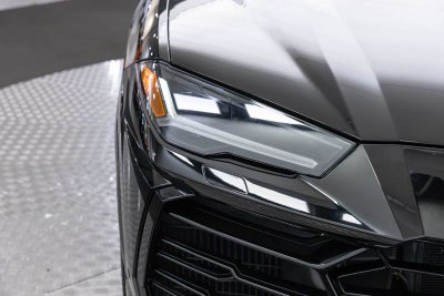 2022 Lamborghini Urus Graphite Capsule