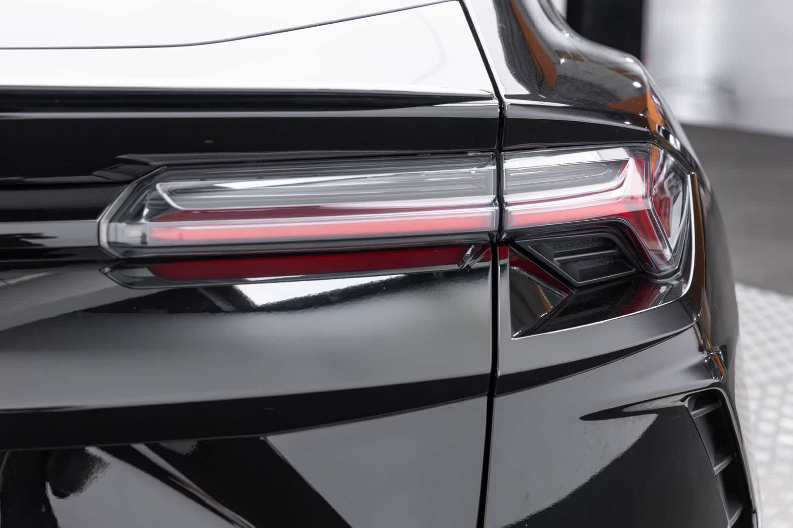 2022 Lamborghini Urus Graphite Capsule