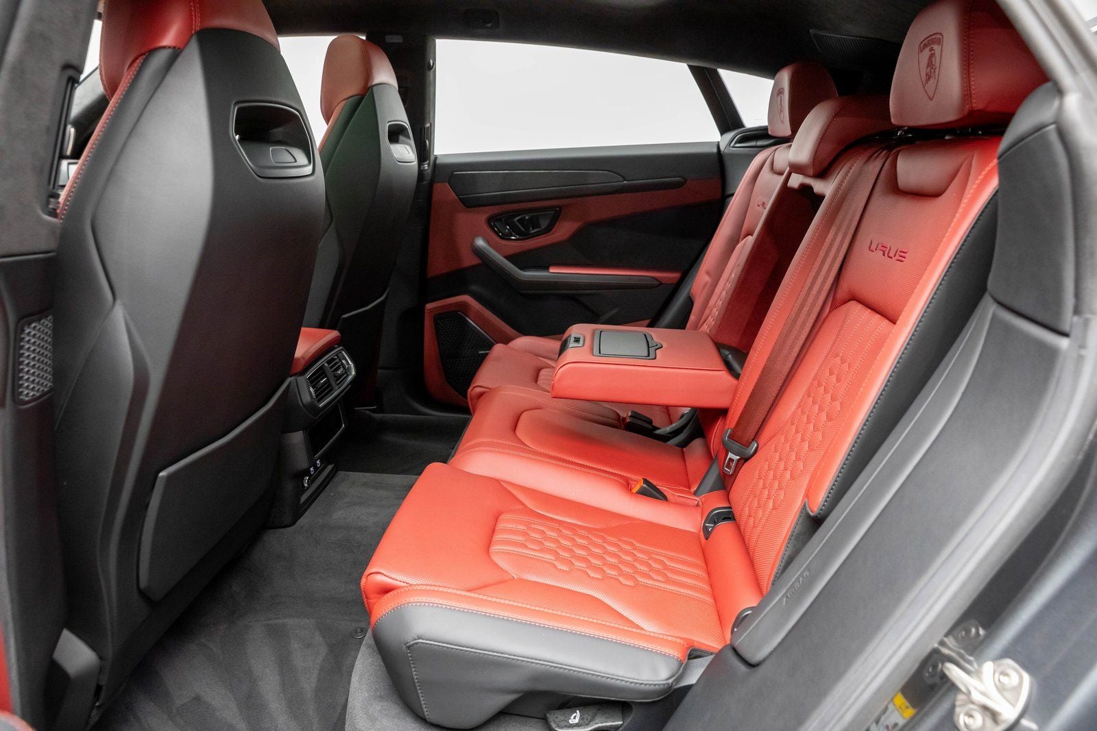 2023 Lamborghini Urus S