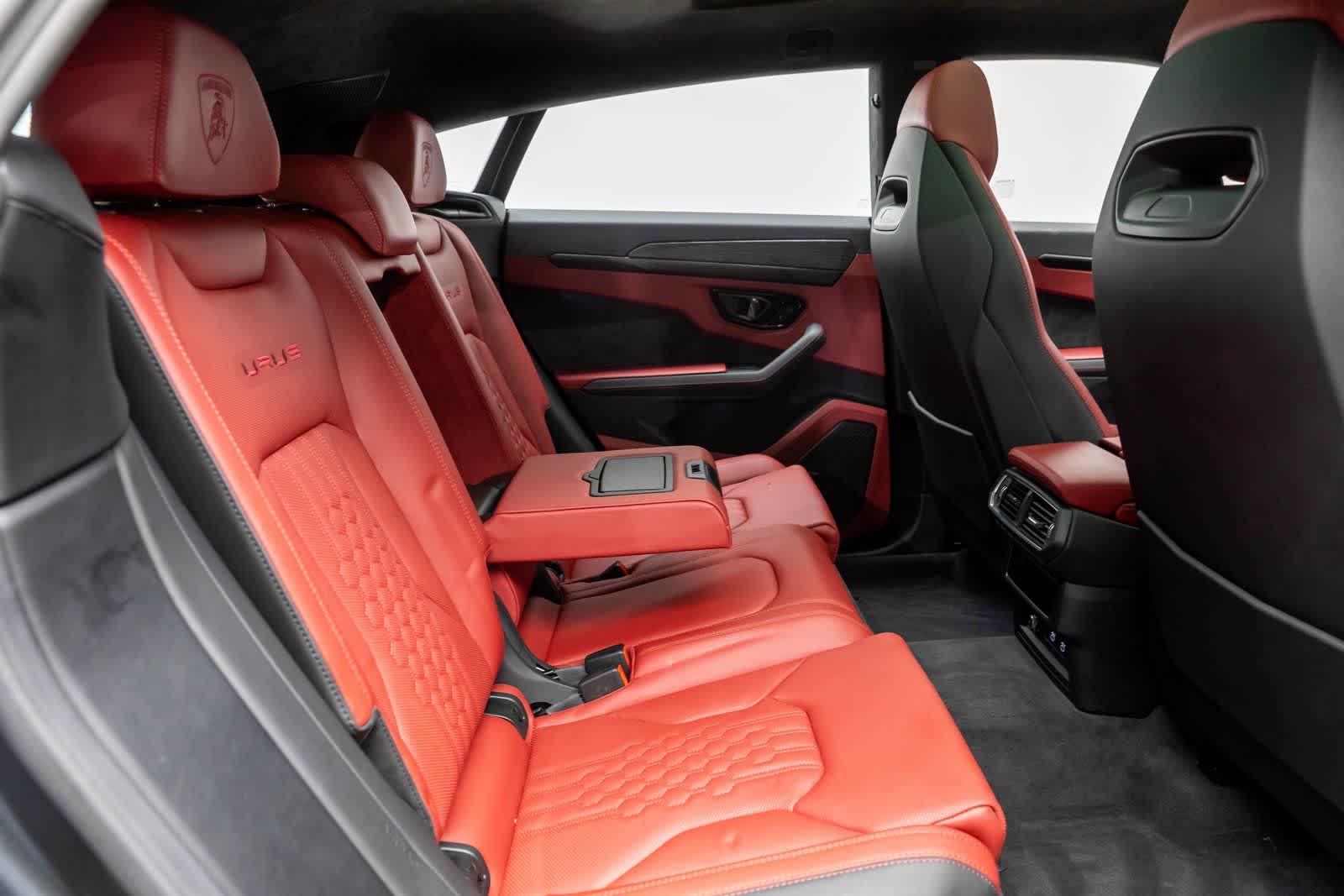 2023 Lamborghini Urus S