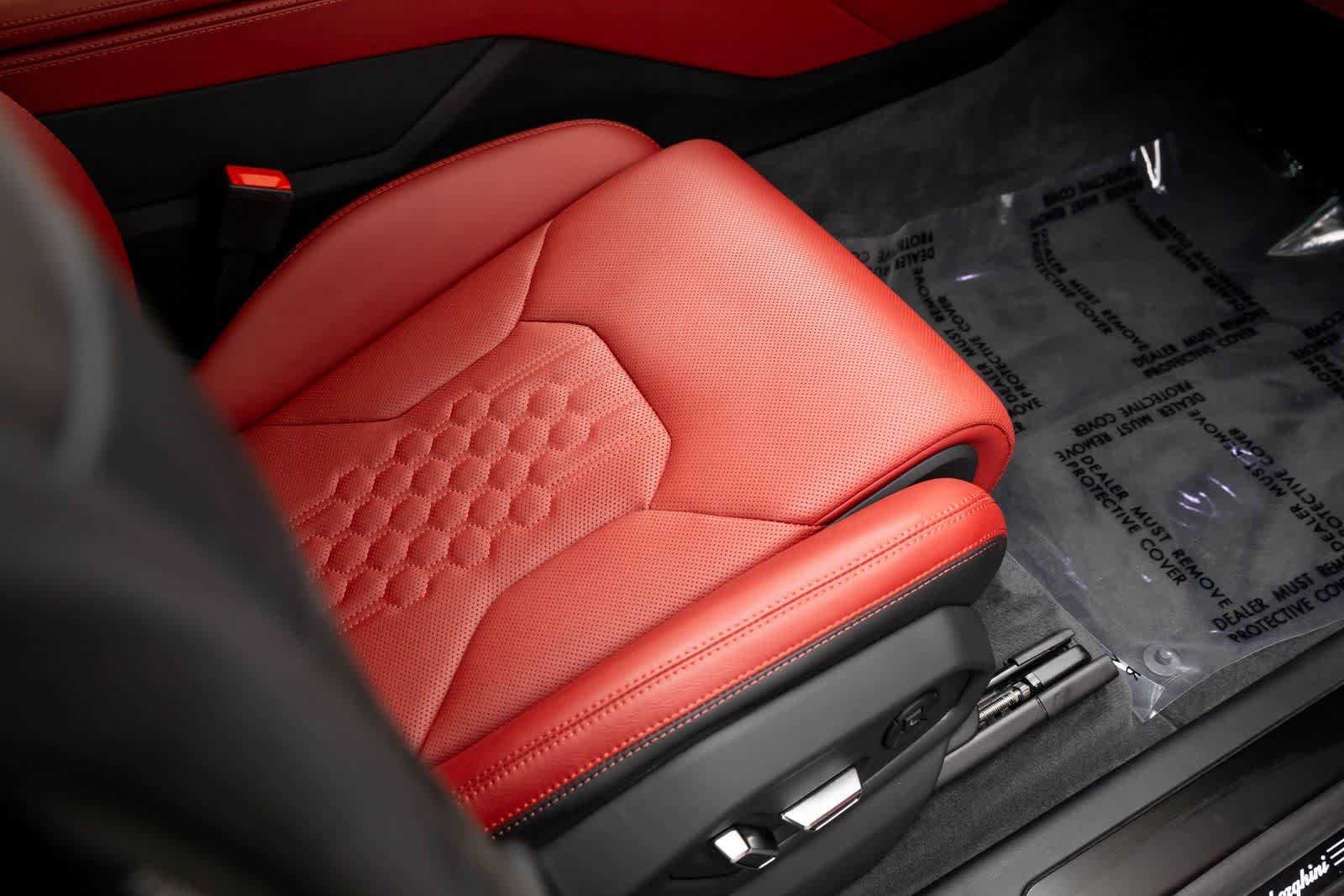 2023 Lamborghini Urus S