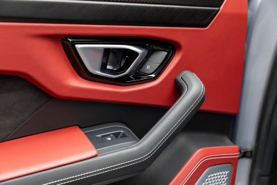 2023 Lamborghini Urus S