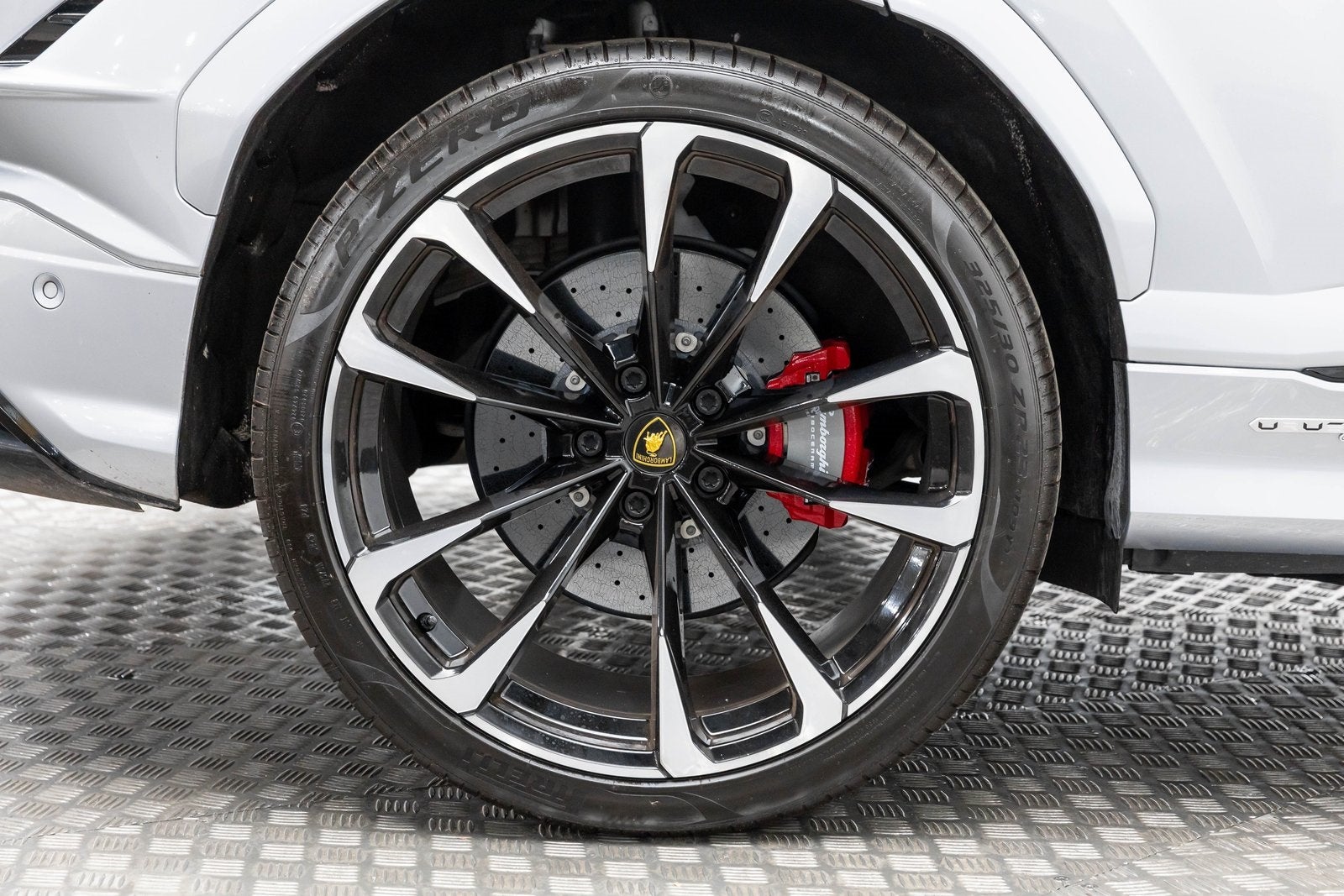 2023 Lamborghini Urus S