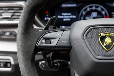 2023 Lamborghini Urus Performante