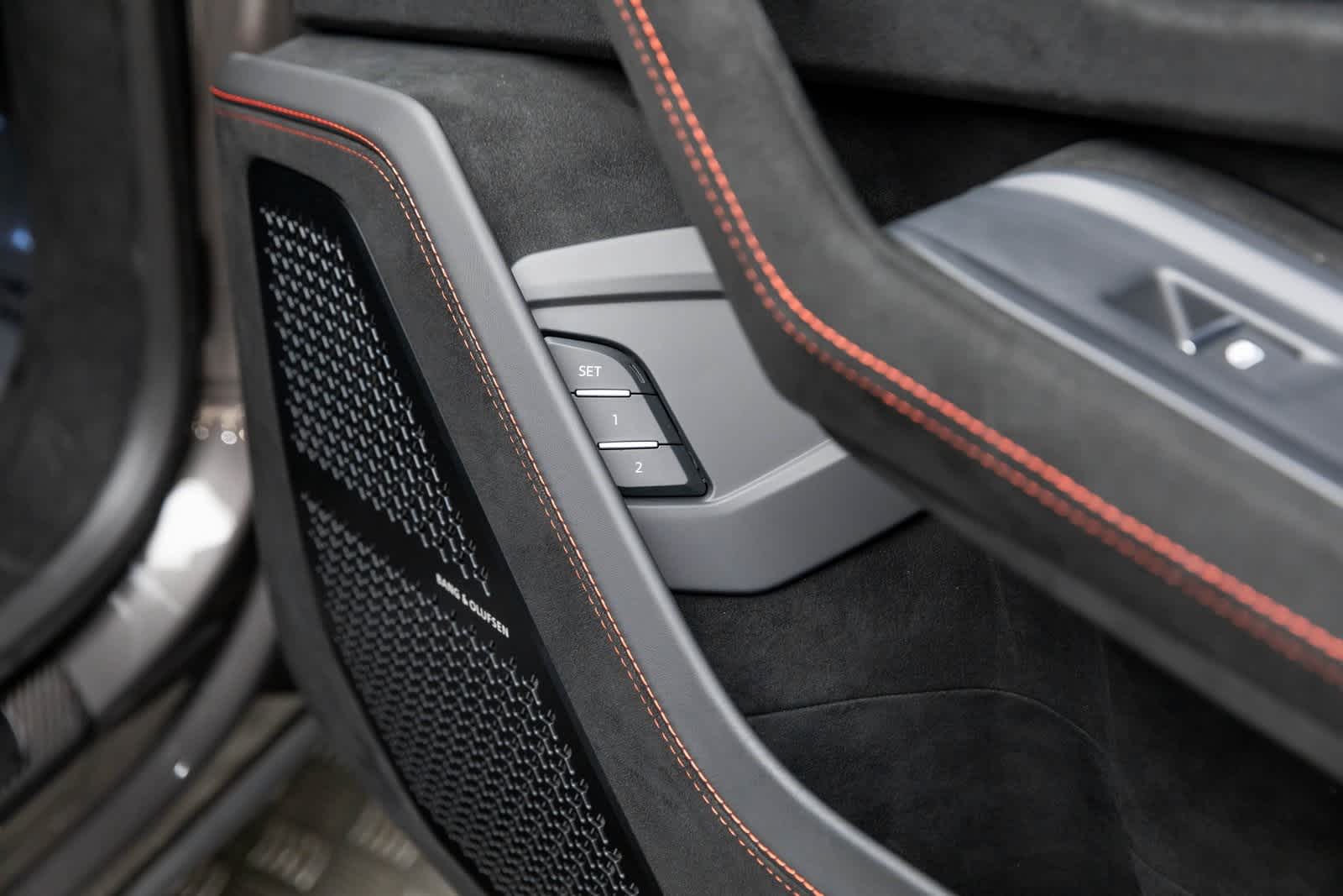 2023 Lamborghini Urus Performante