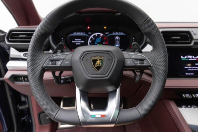 2026 Lamborghini Urus SE