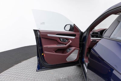 2026 Lamborghini Urus SE