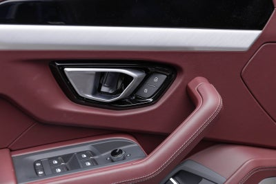2026 Lamborghini Urus SE