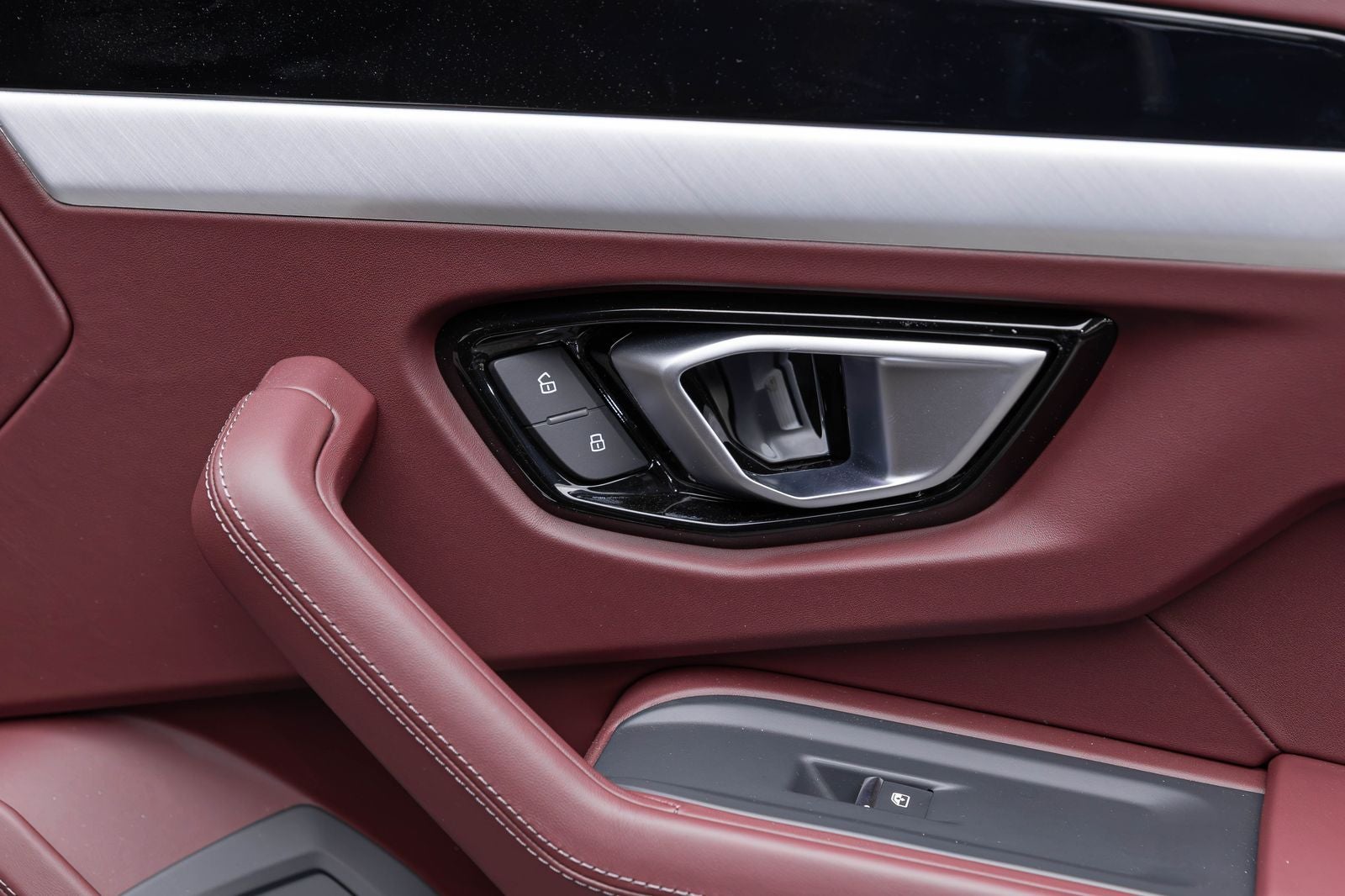 2026 Lamborghini Urus SE