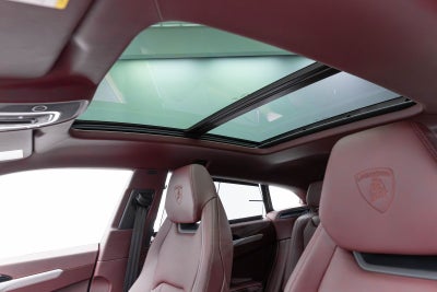2026 Lamborghini Urus SE