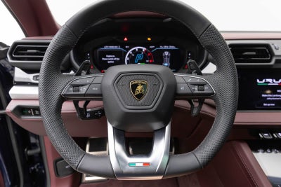 2026 Lamborghini Urus SE