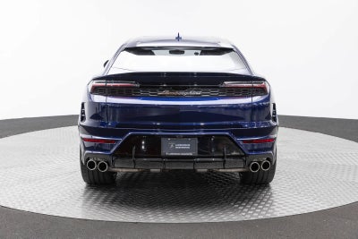 2026 Lamborghini Urus SE