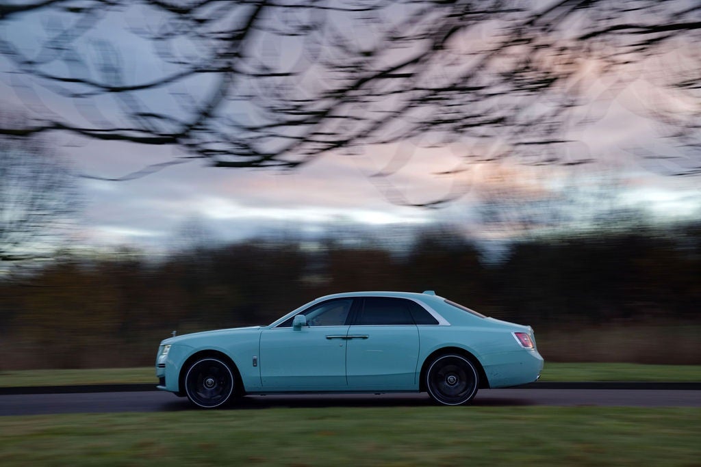 Luxury Car Dealer near Alexandria VA